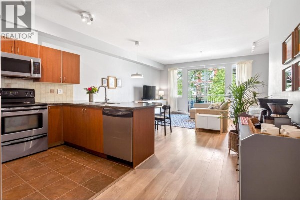 211 2346 Mcallister Avenue, Port Coquitlam, BC V3C2B1 Photo 4