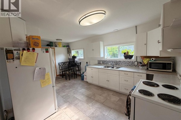 211 3rd Street W, Meadow Lake, SK, photo 3