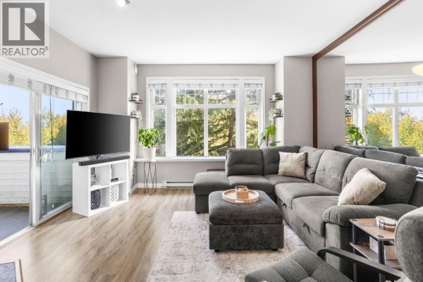 211 83 Star Crescent, New Westminster, BC V3M6X8 Photo 4