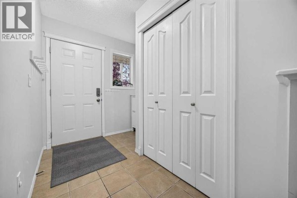 2pc Bathroom - 211 Bayside Point Sw, Airdrie, AB T4B2X6 Photo 4
