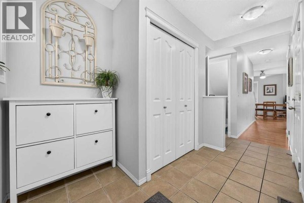 Primary Bedroom - 211 Bayside Point Sw, Airdrie, AB T4B2X6 Photo 5