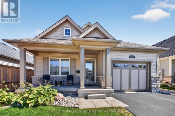 211 Classic Avenue, Welland, ON L3B0A3 Photo 2