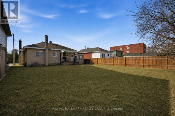Kitchen - 211 Columbus Avenue, Ottawa, ON K1K1P7 Photo 4
