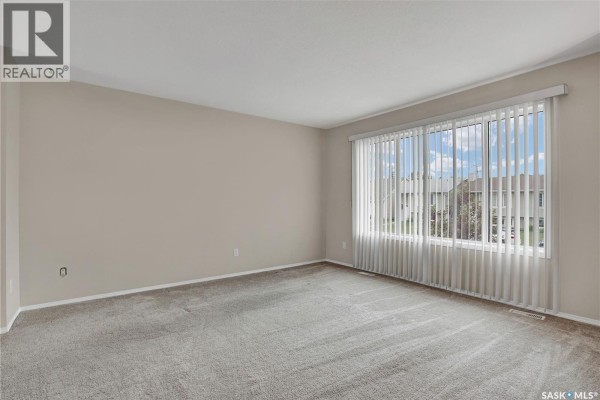 3pc Bathroom - 211 Hedley Street, Saskatoon, SK S7N1Z9 Photo 4
