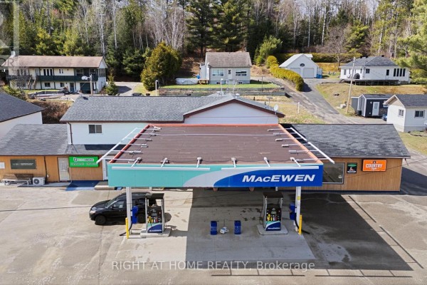 211 King Street, Unorganized Townships, ON P0H2J0 Photo 5