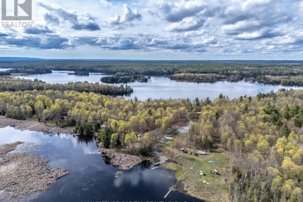 211 Lacourse Lane, Lanark Highlands, ON K0A3L0 Photo 4