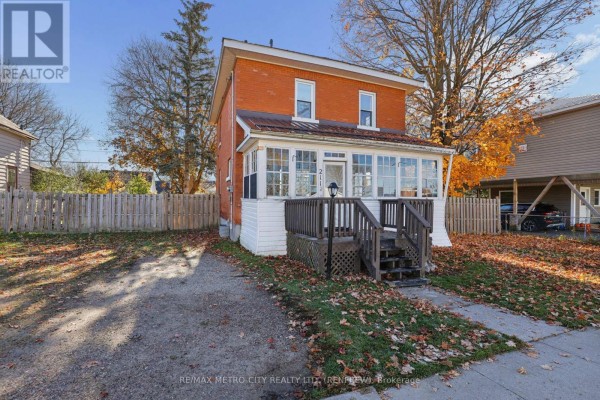 Bathroom - 211 Mcandrew Avenue, Renfrew, ON K7V3X2 Photo 4