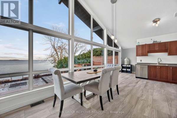211 Moon Point Drive, Oro Medonte, ON L3V6H1 Photo 5