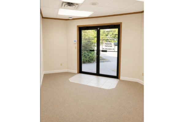 211 Park Street, Hope, Hope, BC, photo 2