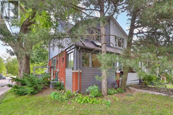 211 Snowdon Avenue, Toronto, ON, photo 2