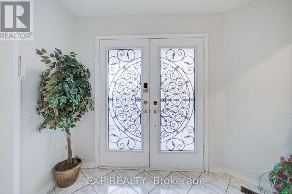 211 Sophia Road, Markham, ON, photo 2