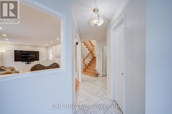 211 Sophia Road, Markham, ON, photo 3