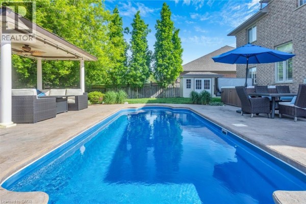 211 Terrace Wood Crescent, Kitchener, ON, photo 3