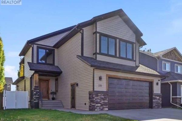 211 Voisin Close, Red Deer