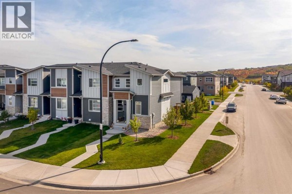 2pc Bathroom - 211 Wolf Creek Avenue Se, Calgary, AB T2X4X1 Photo 4