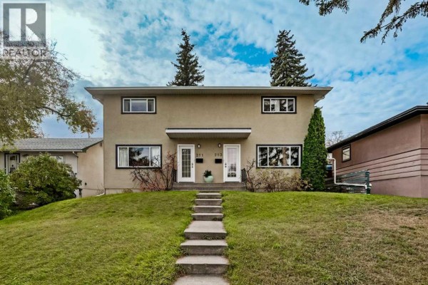 Living room - 211/213 43 Avenue Sw, Calgary, AB T2S1B1 Photo 2