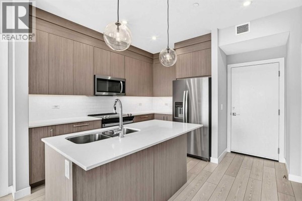 Living room/Dining room - 2110, 6 Merganser Drive W, Chestermere, AB T1X2Y2 Photo 4