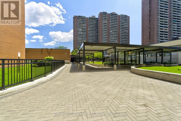 2110 - 5 Massey Square, Toronto, ON, photo 3