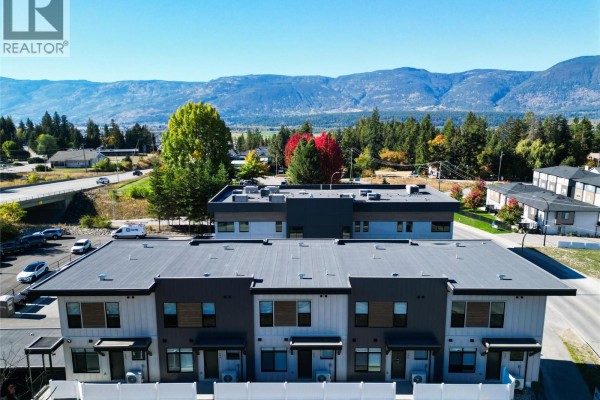 2110 11 Avenue Ne Unit# B101, Salmon Arm, BC V1E2J4 Photo 5
