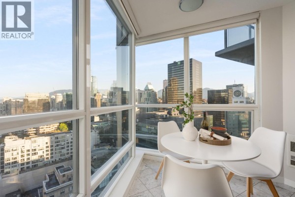 2110 833 Seymour Street, Vancouver, BC V6B0G4 Photo 5