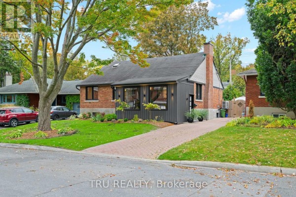 Residential for sale at 2110 Honeywell Avenue, Ottawa, ON - MLS® 7tVmQg