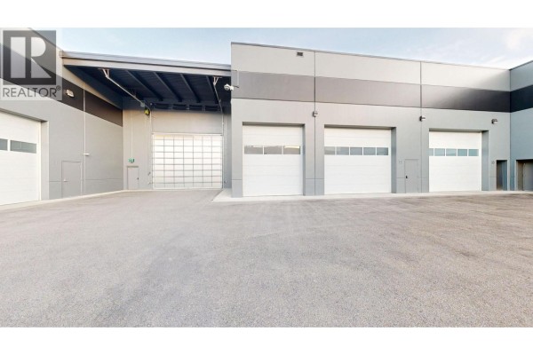 2110 Matrix Crescent Unit# 19, Kelowna, BC V1V0G5 Photo 2
