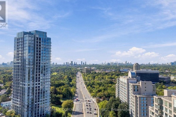 Kitchen - 2111 - 18 Graydon Hall Drive, Toronto, ON M3A0A4 Photo 3