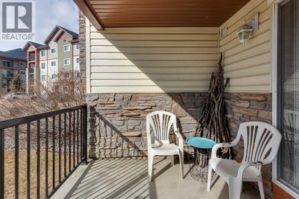 Living room - 2112, 12b Ironside Street, Red Deer, AB T4R3R6 Photo 3