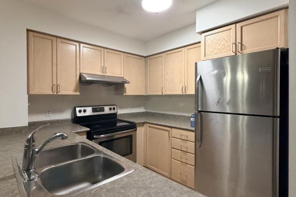 Primary Bedroom - 2112 - 18 Parkview Avenue, Toronto, ON M2N7H7 Photo 4
