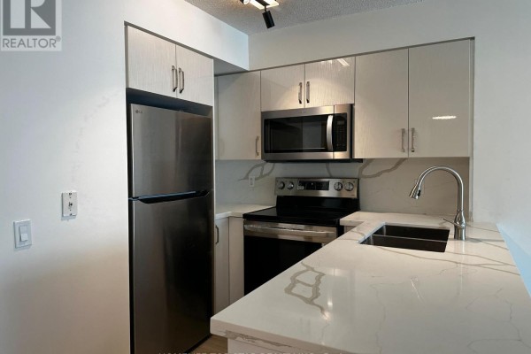 Kitchen - 2112 - 361 Front Street W, Toronto, ON M5V3R5 Photo 2