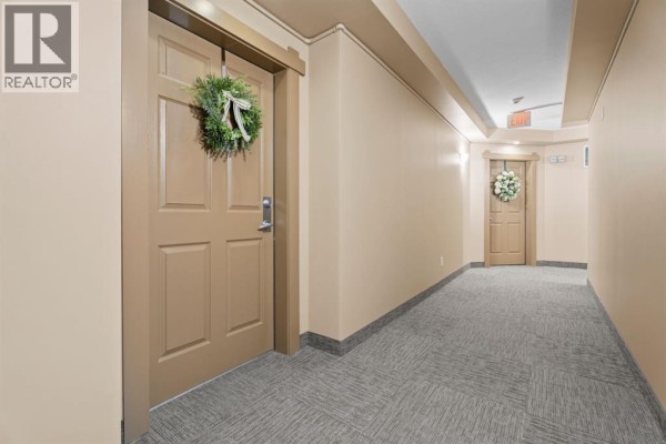 Primary Bedroom - 2113, 92 Crystal Shores Road, Okotoks, AB T1S2M4 Photo 4