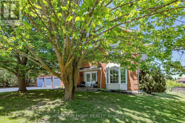 2114 Hughes Drive, Innisfil, ON, photo 2