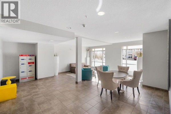 2118, 604 East Lake Boulevard Ne, Airdrie, AB T4A0G6 Photo 4