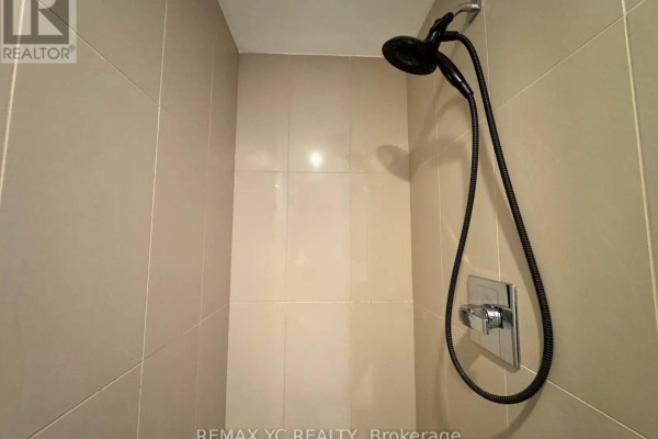 2118 - 5 Sheppard Avenue E, Toronto, ON M2N2Z8 Photo 4