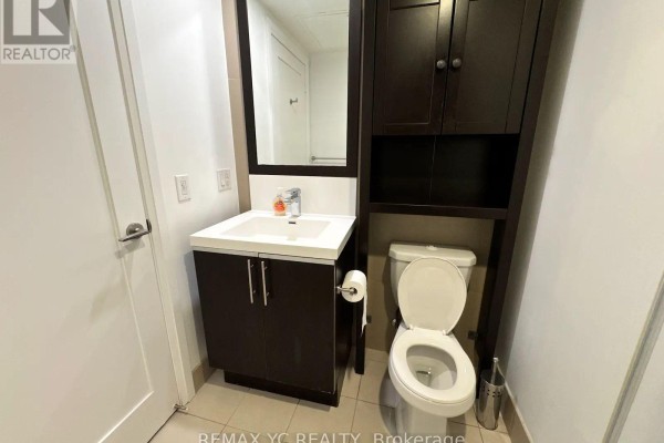2118 - 5 Sheppard Avenue E, Toronto, ON M2N2Z8 Photo 5
