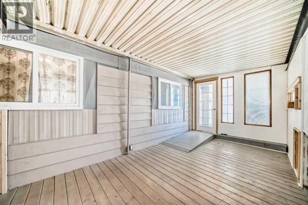 3pc Bathroom - 212, 3223 83 Street Nw, Calgary, AB T3B5N4 Photo 4