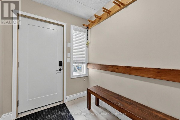 212 - 107 Ann Heggtveit Drive, Blue Mountains, ON L9Y0P7 Photo 4