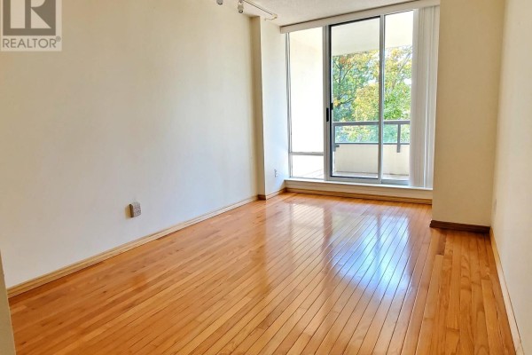 Primary Bedroom - 212 - 1121 Steeles Avenue W, Toronto, ON M2R3W7 Photo 5
