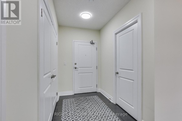 212 - 240 Villagewalk Boulevard, London North, ON, photo 3