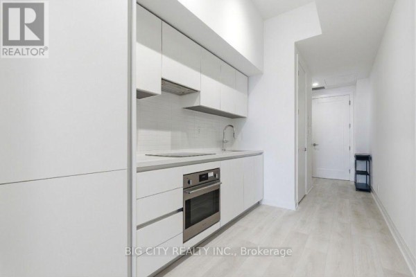 212 - 25 Frederick Todd Way, Toronto, ON M4G0C9 Photo 5