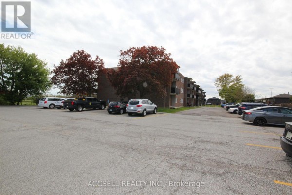 212 - 276 Merritt Avenue, Chatham Kent, ON, photo 2