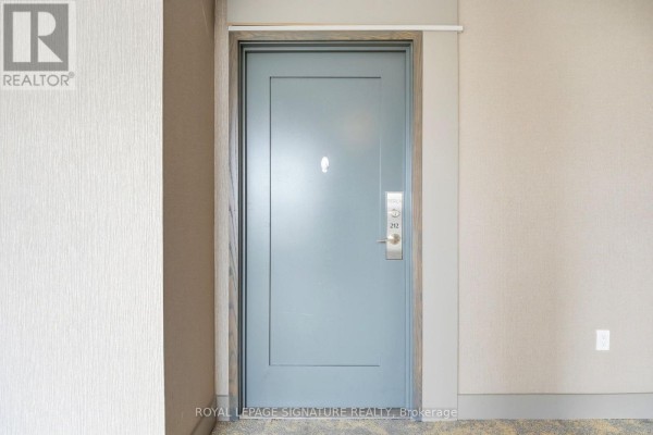 Primary Bedroom - 212 - 65 Watergarden Drive, Mississauga, ON L5R0G8 Photo 4