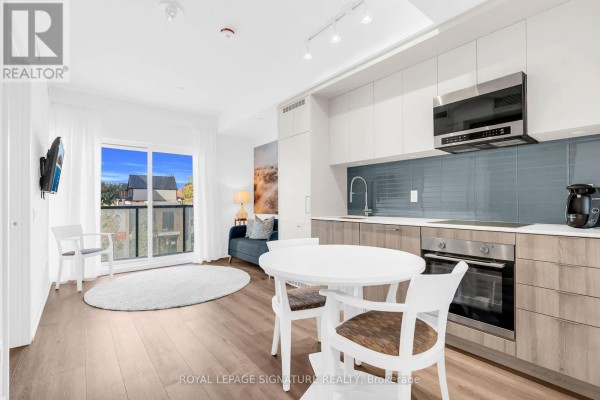 212 - 863 St. Clair Avenue W, Toronto