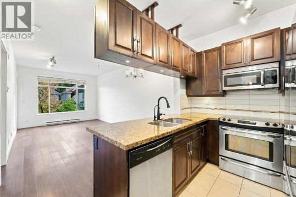 212 12525 190a Street, Pitt Meadows, BC V3Y0E1 Photo 2