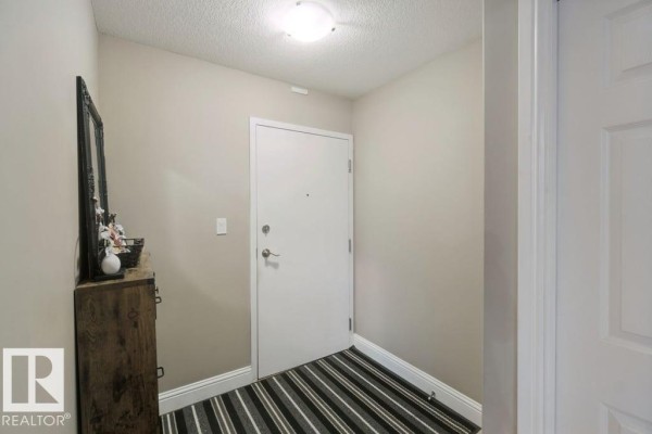 Dining room - #212 13005 140 Av Nw, Edmonton, AB T6V1X1 Photo 2