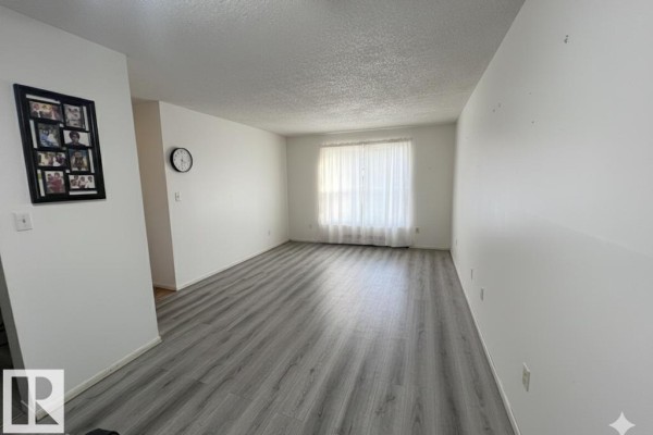 #212 2620 Mill Woods Rd E Nw, Edmonton, AB T6L5K6 Photo 4
