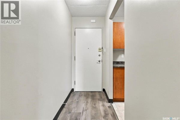 Living room - 212 2830 Gordon Road, Regina, SK S4S6A1 Photo 3