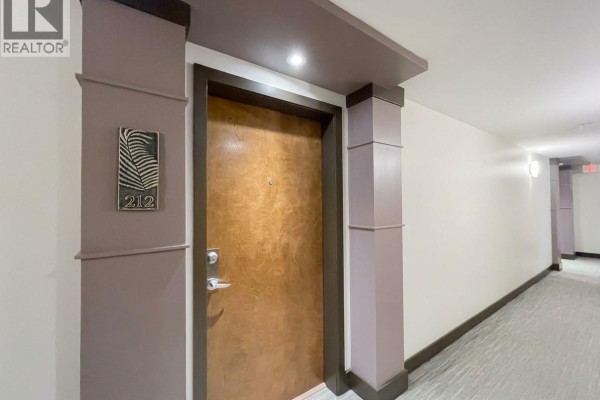 212 2958 Silver Springs Boulevard, Coquitlam, BC V3E3R9 Photo 4