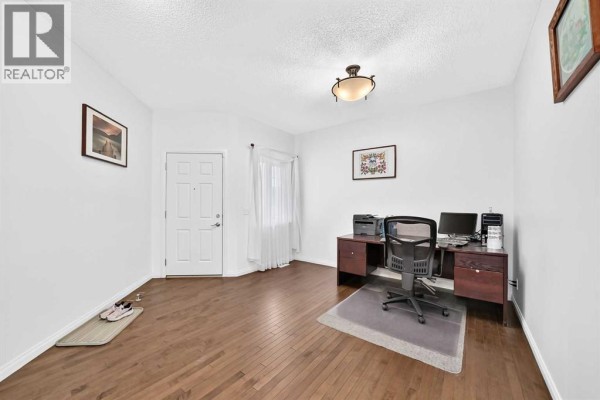 2pc Bathroom - 212 Aspenmere Close, Chestermere, AB T1X0G3 Photo 4