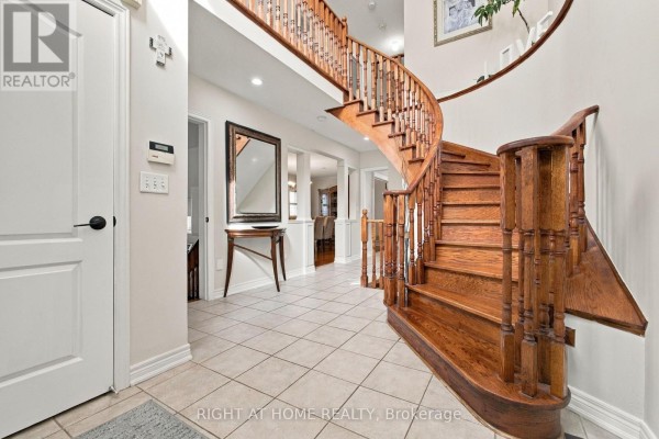 Family room - 212 Bachman Drive, Vaughan, ON L6A3V9 Photo 4